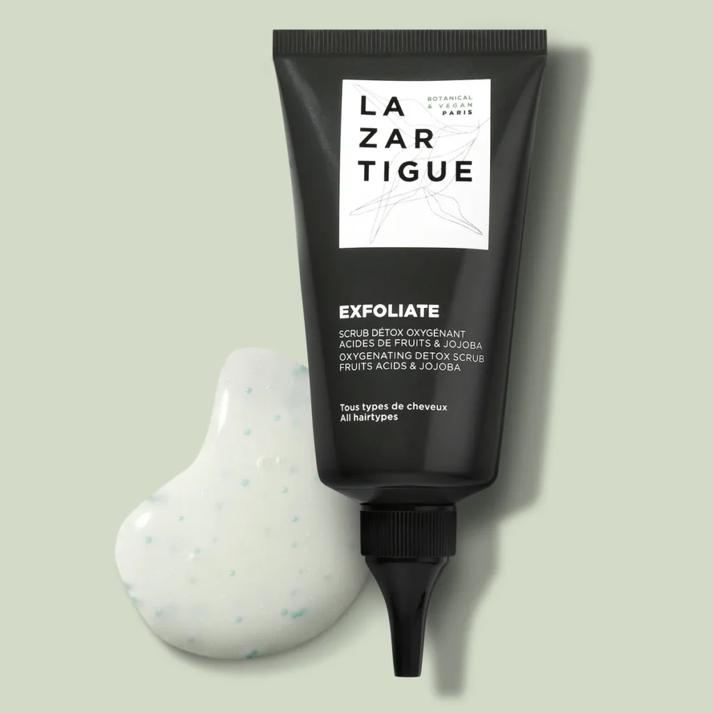 Gommage capillaire oxygénant pour tous types de cheveux.